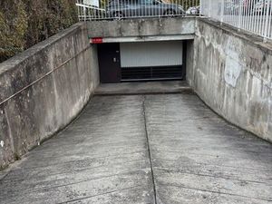 Garage Annecy équipé d’une borne électrique