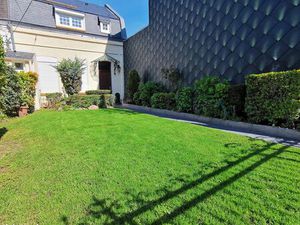 Maison tout confort renovee proche toutes comodites avec garage