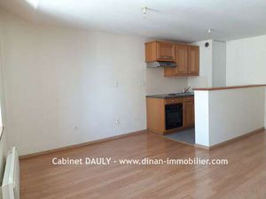 Location Appartement 2 pièces à Dinan (22100) : à louer 2 pièces / 37m² Dinan