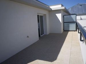 Location appartement 3 pièces 78 m² à Tours (37000)  970 €