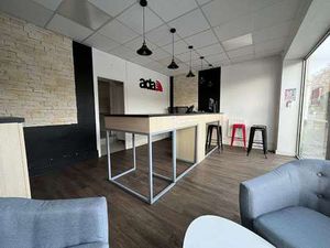 Vente Bureaux et commerces à Caen (14000) : à vendre / 28m² Caen