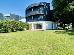 BUREAUX À LOUER - PARKINGS / EXTÉRIEURS / PROCHE ROCADE