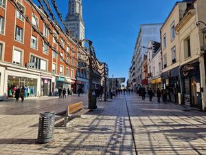 HYPER CENTRE VILLE - ENTREPÔT 250m2