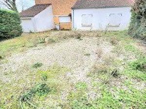 MAISON PLAIN PIED T5 GARAGE SUR 1119m2 TERRAIN PLAT