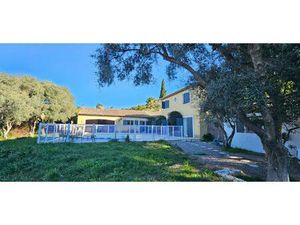 Villa proche centre ville de Ceyreste