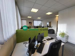 A VENDRE 82M2 DE BUREAUX EN RDC ANGES OUEST