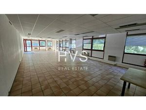 Location Local Professionnel 161m² MEYREUIL 13590