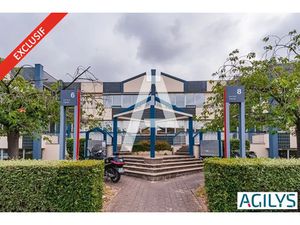 A VENDRE : Petites surfaces de bureaux au RDCProche Gare RER & TGV