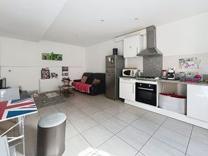 Immeuble Rivesaltes 6 pièces 140 m2 de 3 appartements.