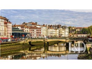 LOCAL COMMERCIAL SNACKING