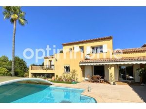 Villa familiale de charme de 323 m2 avec jardin arboré 1875 m2 – 8 pièces - Vue panoramiqu