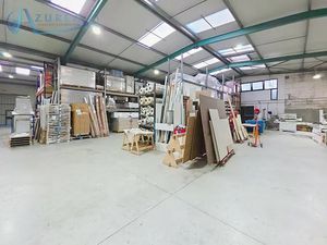 DEPOT - ENTREPOT A LOUER