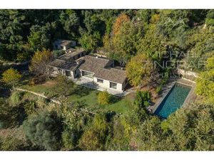 Villa Contemporaine Rénovée au Cœur de l’Arrière-Pays Cannois - MZICBR00007