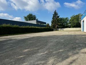 Location local d'activités VAULX EN VELIN 3 477 m²