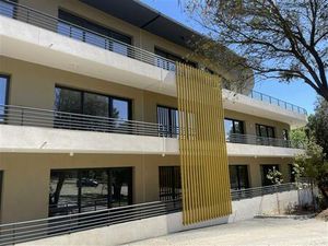 Location bureau BIOT 794 m²