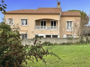 Maison à vendre GARDANNE 9 pièce(s) 216m2 787 000€