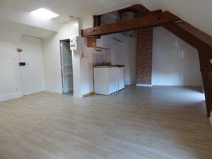 Location Appartement 1 pièce 25m² GANNAT 03800