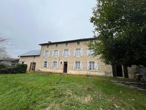 Vente maison 7 pièces 223 m² à Saint-Vincent-la-Châtre (79500)  139 320 €