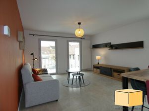 Location Appartement 3 pièces 71m² BELLEY 01300