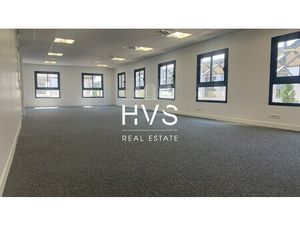 Location Local Professionnel 963m² LES MILLES 13290