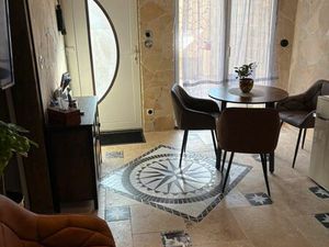 Ensemble immobilier T1 BIS + T5 + Terrain