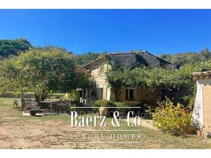 Maison de luxe en vente à 83680  La Garde-Freinet  Département du Var  Provence-Alpes-Côte