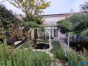 MAISON AVEC VERANDA ET JARDIN - VUE PANORAMIQUE
