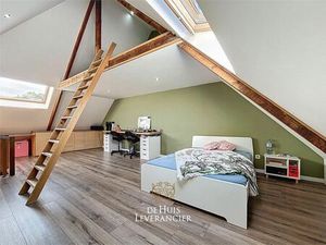 Prachtige  gerenoveerde woning met tuin en garage op toplocatie te koop in Mortsel!