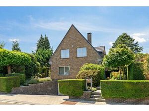 VOLLEDIG INSTAPKLARE VILLA TE KOOP IN DE GEMEENTE WEMMEL!