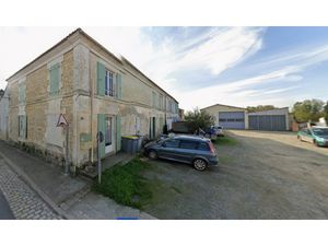 ENSEMBLE IMMOBILIER A LA RONDE