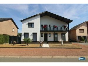 Vrijstaande gezinswoning met 4 slaapkamers  ruime kelder en garage  zonnepanelen mét certi