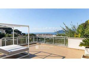 Maison de luxe à vendre à Cannes : 2 400 000€ | 380m²