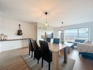 Ruim duplexappartement met zolder