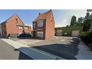 bouwgrond + magzijn ( +- 781m²) op perceel van 1478m²