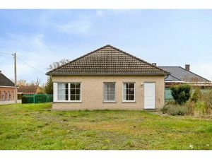 Gelijkvloerse open bebouwing op perceel van 9a 72ca te koop in Tessenderlo (Schoot)