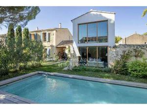 Maison de luxe à vendre à Moules : 742 000€ | 220m²