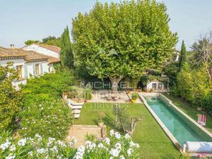 Maison de luxe à vendre à Arles : 698 000€ | 207m²