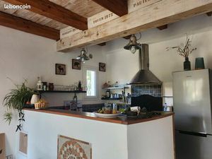 Haut de maison meublé avec jardin F5 102m2 proche centre ville