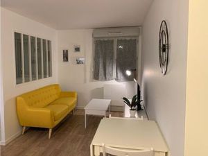 Studio meublé Rénové