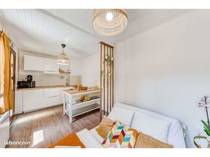 OYONNAX – Tiny House meublée 18 m² + grande terrasse 17 m² – 450 CC