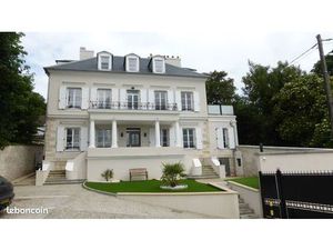 Grand 3 pièces de 80m² avec deux terrasses et parkings