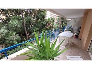 A louer grand T1 30 m2 Rivage du Parc Menton