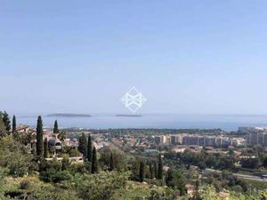 Terrain à vendre à Mandelieu-la-Napoule : 1 750 000€ | 1106m²