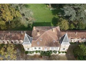 Château à vendre à Lissac : 890 000€ | 640m²
