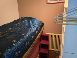 Chambrette (petite mais très confortable) Loyer : 280 / Caution : 280 / Pas de garants exi