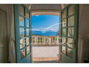 Villa de luxe à vendre à Roquebrune-sur-Argens : 219m²