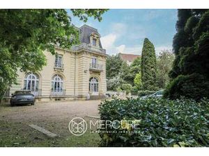 Hôtel particulier à vendre à Béthune : 2 000 000€ | 970m²
