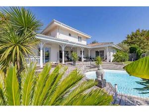 Maison de luxe à vendre à La Teste-de-Buch : 1 200 000€ | 177m²
