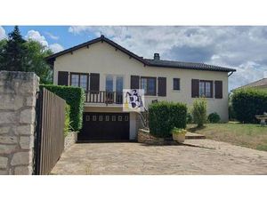 Vente maison 6 pièces 149 m² La Rochefoucauld-en-Angoumois (16110)