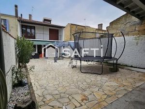 Vente maison 7 pièces 200 m² à Pauillac (33250)  235 000 €